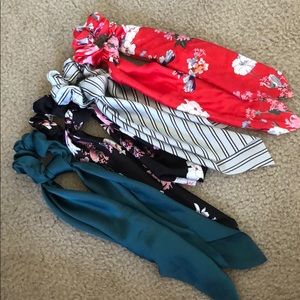 BUNDLE OF 4 ✨hair scarfs✨